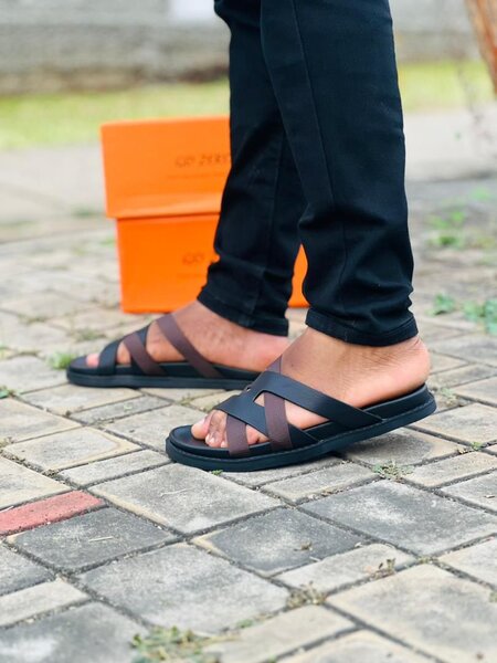 Sandales homme en cuir noir