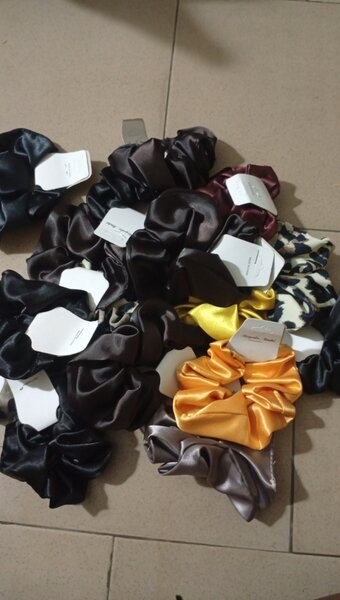 Élastiques en satin colorés