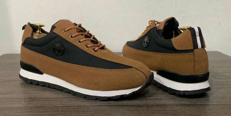 Sneakers en cuir bicolores