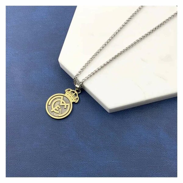 Collier pendentif élégant