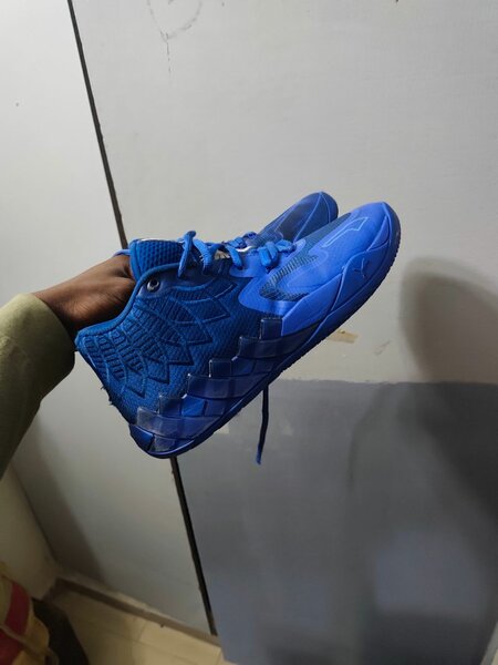 Baskets bleues tendance