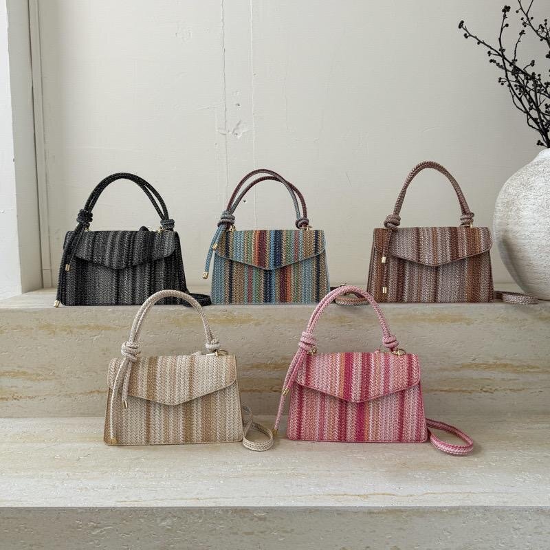 Sac à main en paille tressée