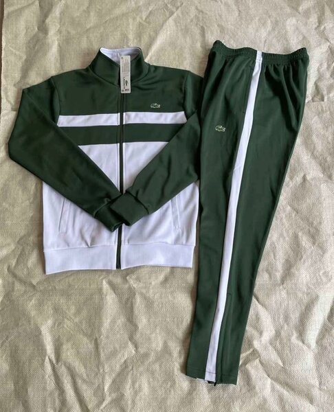 Survêtement sport élégant