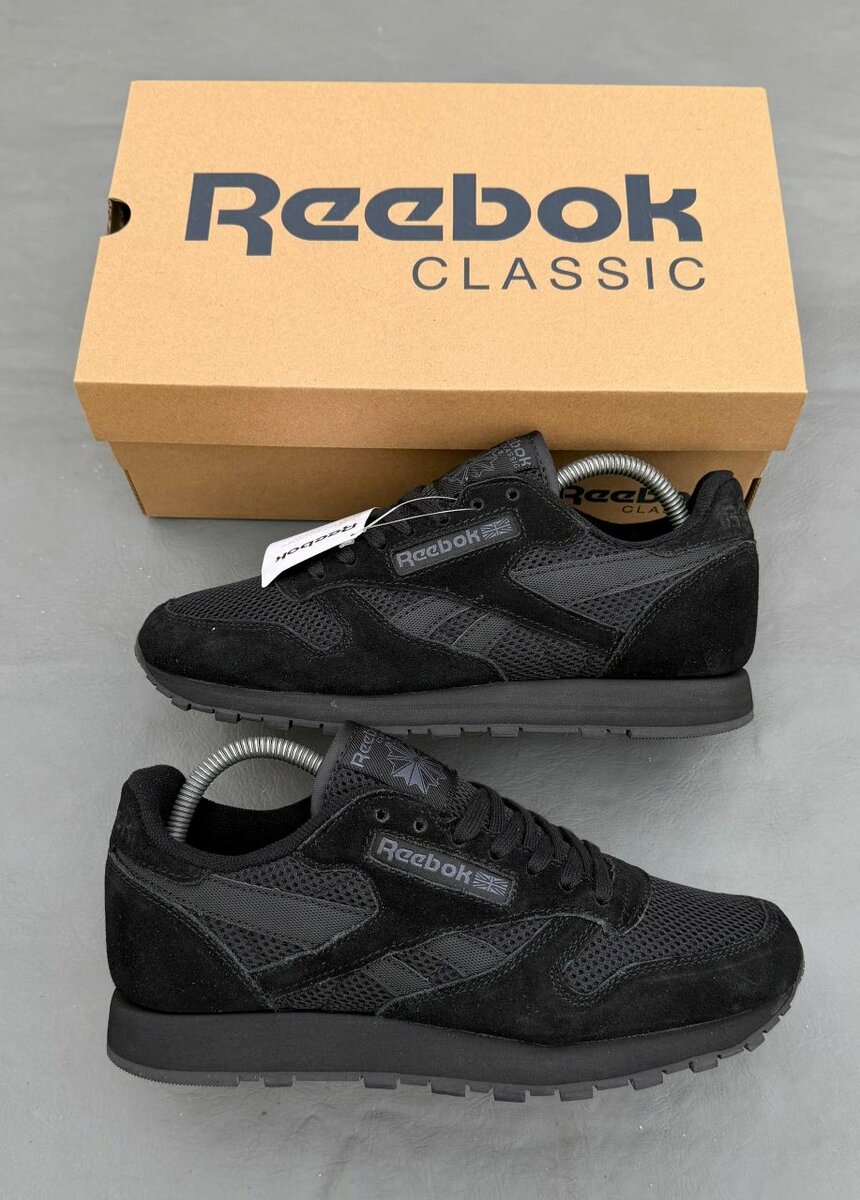 Chaussures Reebok Classic noires