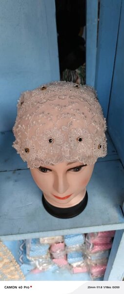 Bonnet en dentelle élégante
