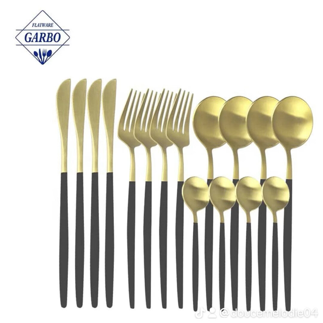 couverts portugais24 pcs dorés