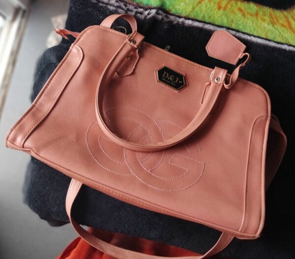 Sac cabas tissé élégant