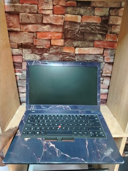 Lenovo thinkpad 1× carbon