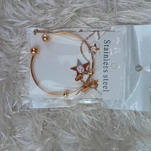 Bracelet en acier inoxydable avec étoile