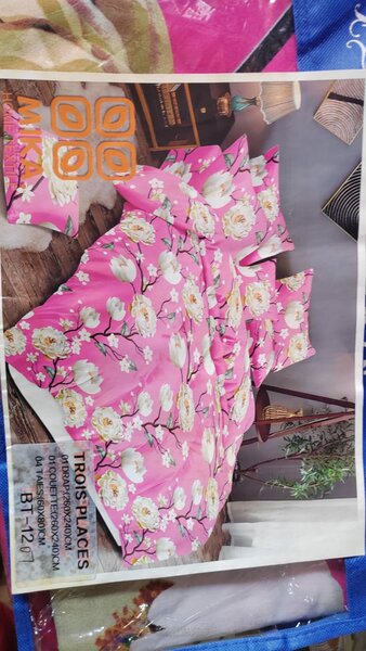 Parure de lit fleurie rose