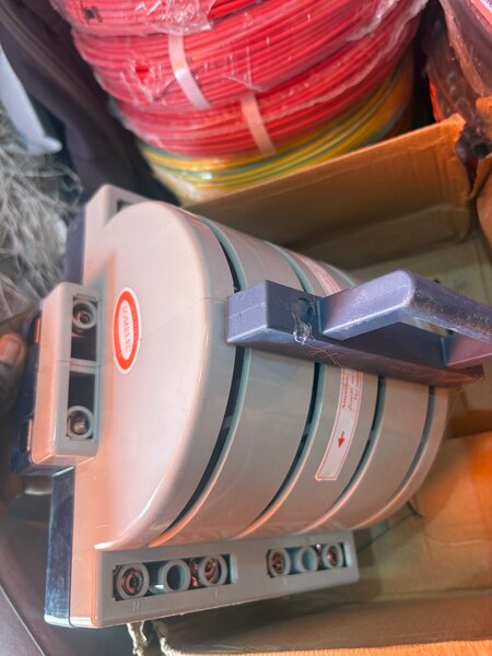 Inverseur manuel 220V triphasé