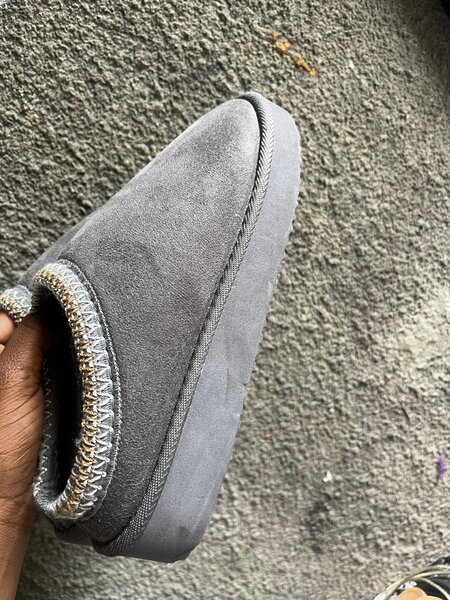 Pantoufles Chaudes en Daim UGG