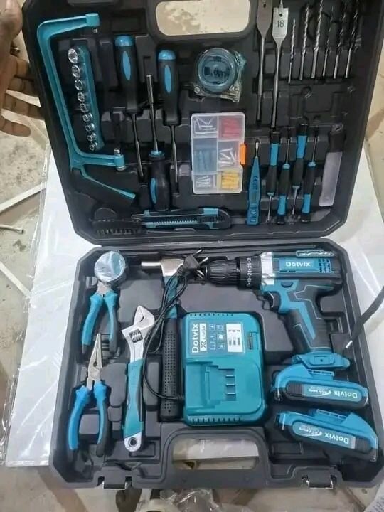 Perceuse électrique sans fil avec coffret et accessoires