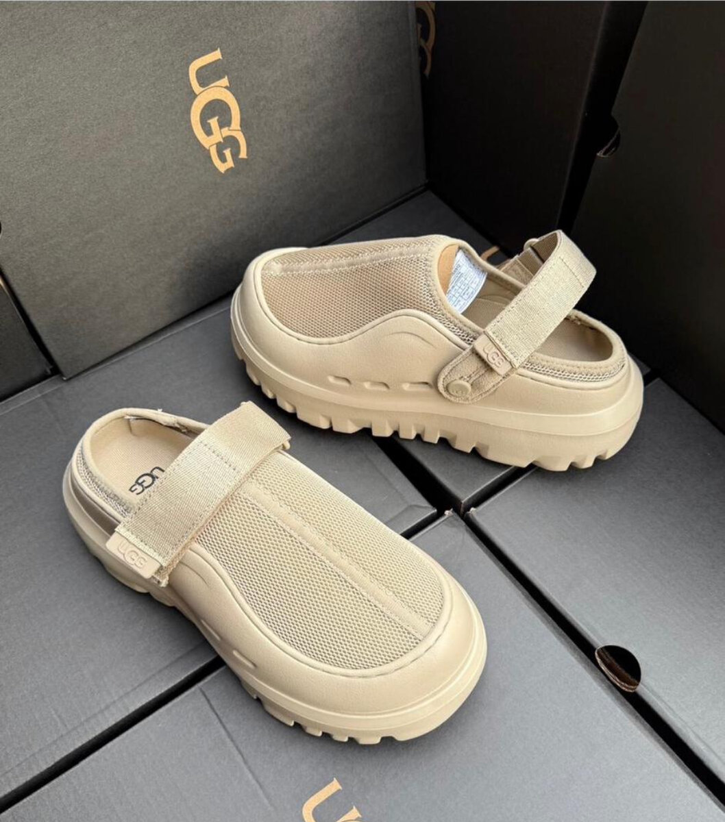 UGG Sandales Plates pour Homme