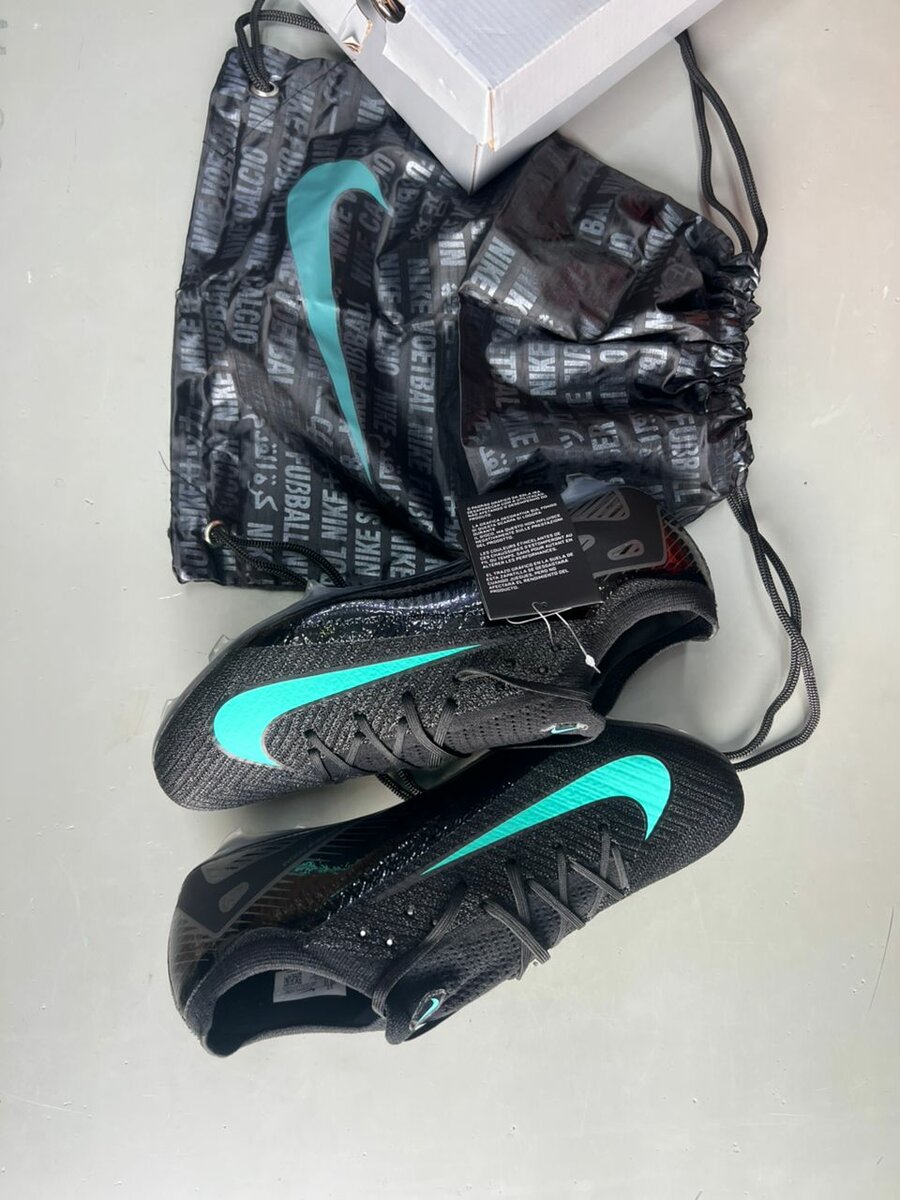 Chaussures de football Nike