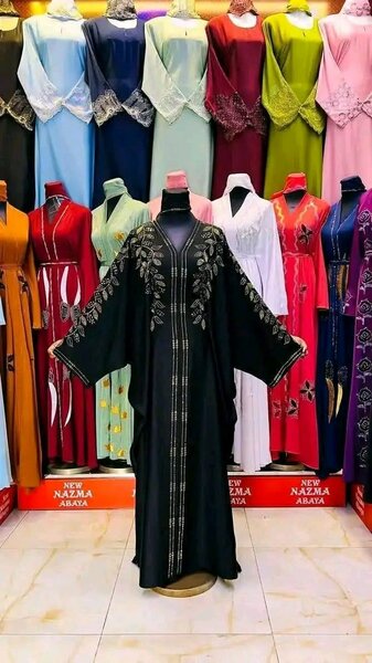 Abaya femme noire luxe avec broderie