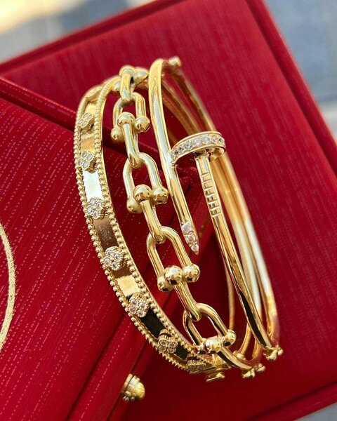 Bracelet or en or avec diamants