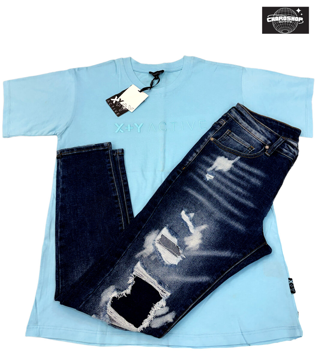 T-shirt bleu clair et jeans déchirés pour homme