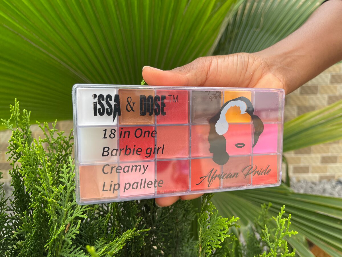 18-in-One Creamy Lip Palette