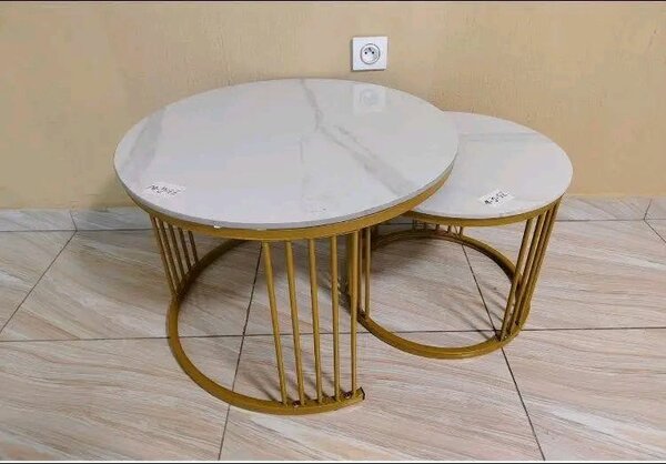 Tables gigognes en marbre