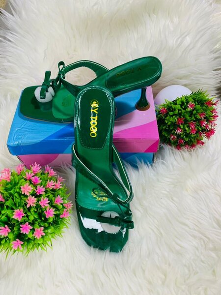 Sandales à talons élégantes