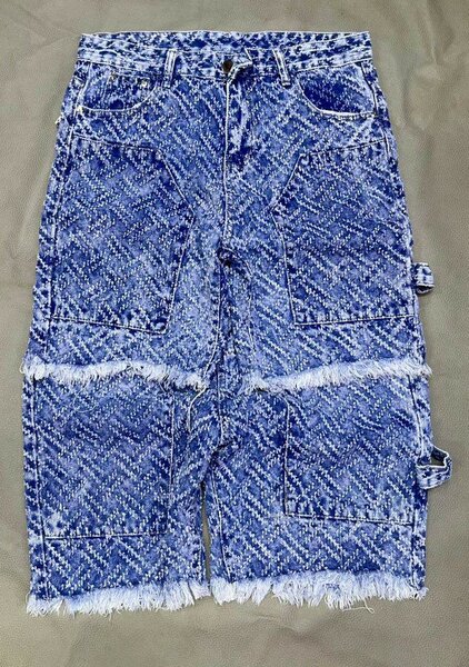 Shorts en jean design moderne