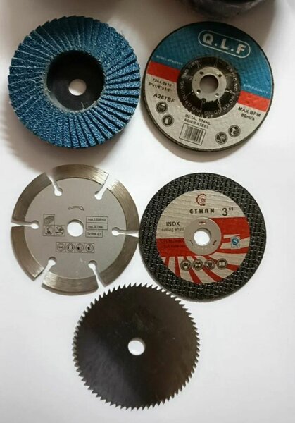 Disques abrasifs pour meuleuse