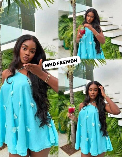 Robe d'été bleue élégante