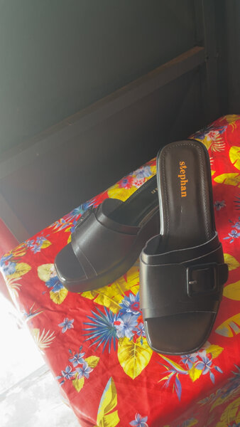 Sandales compensées en cuir