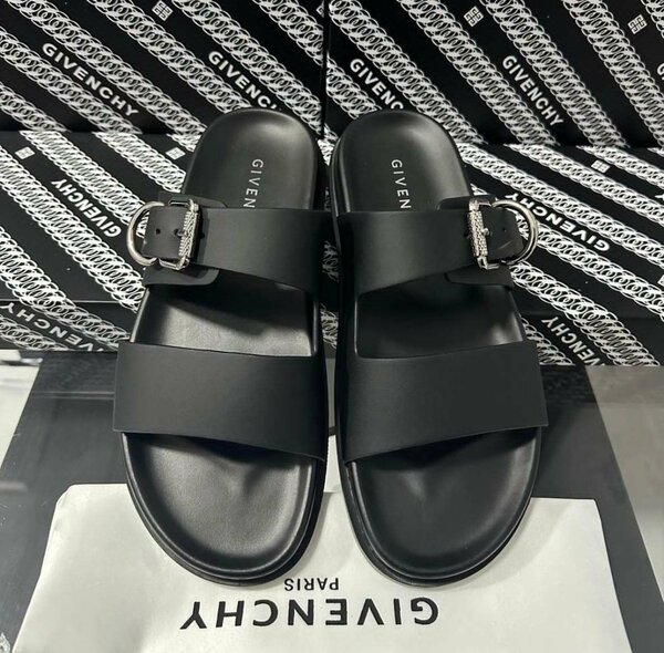 Sandales Givenchy Élégantes