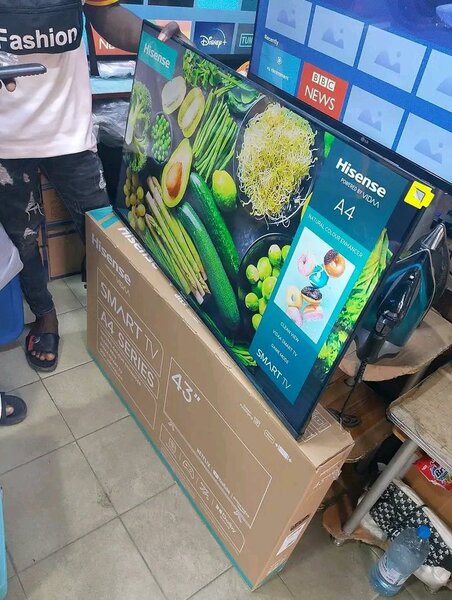 TV Smart Hisense 43" UHD