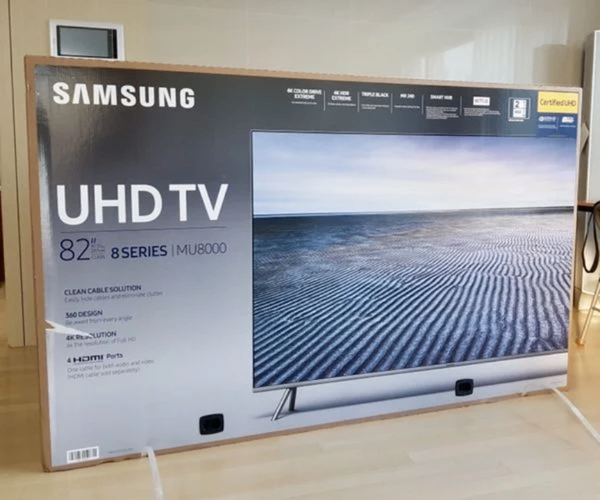Téléviseur UHD Samsung 82'' 8 SERIES