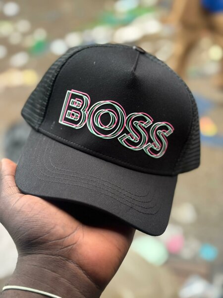 Casquette noire "BOSS"