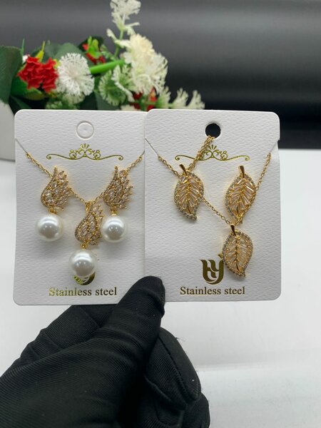 Stainless Steel Pendant Necklace Set