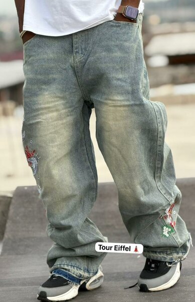 Jean baggy brodé tendance