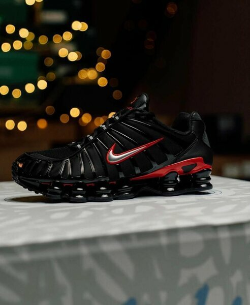 Nike Shox TL noir/rouge