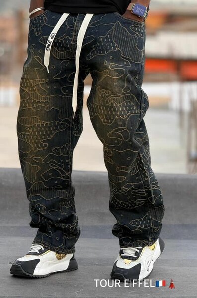 Jean motif urbain stylé