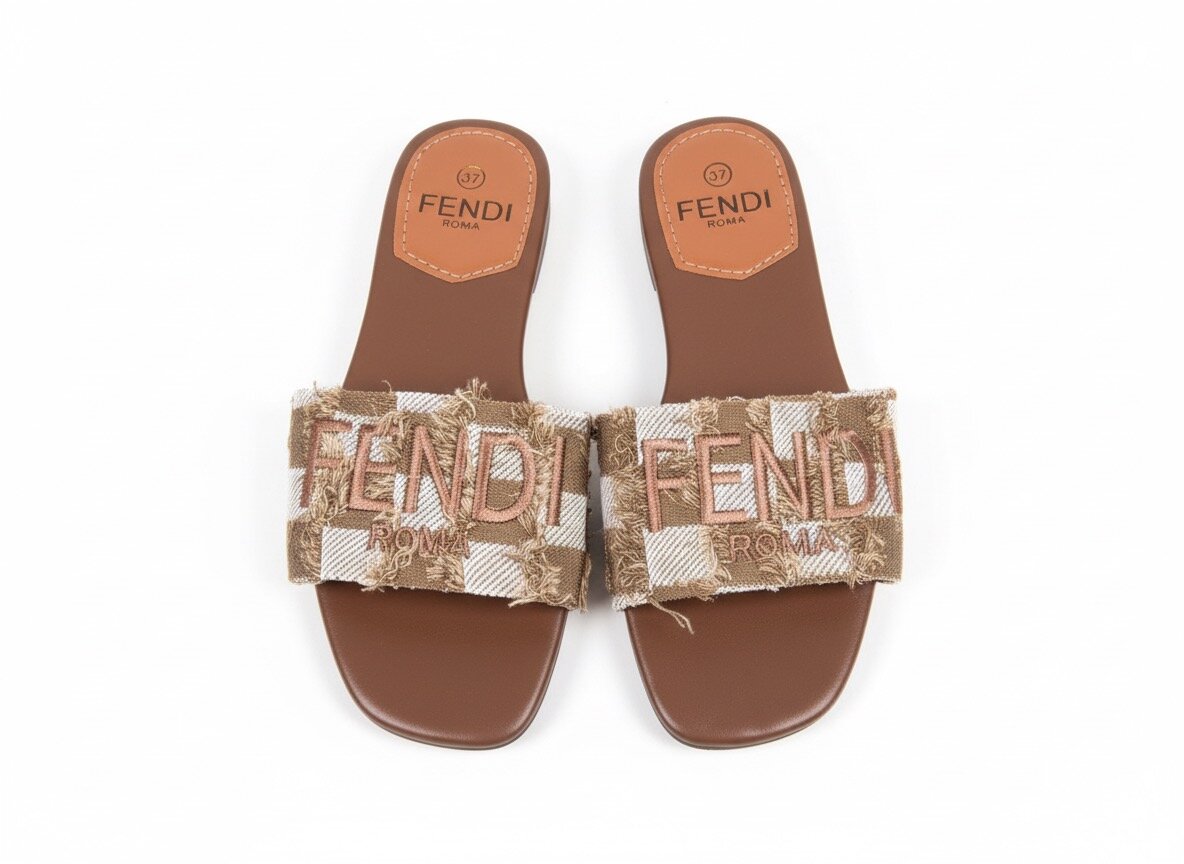 Sandales Fendi tendance