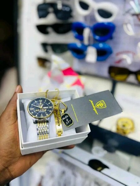 Montre luxe NAVIFORCE avec bracelet