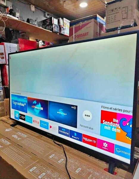 Téléviseur intelligent SMART - Grand écran