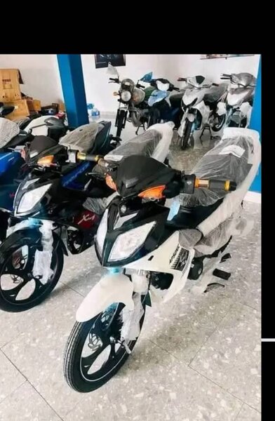 Moto Guillotine de Sport