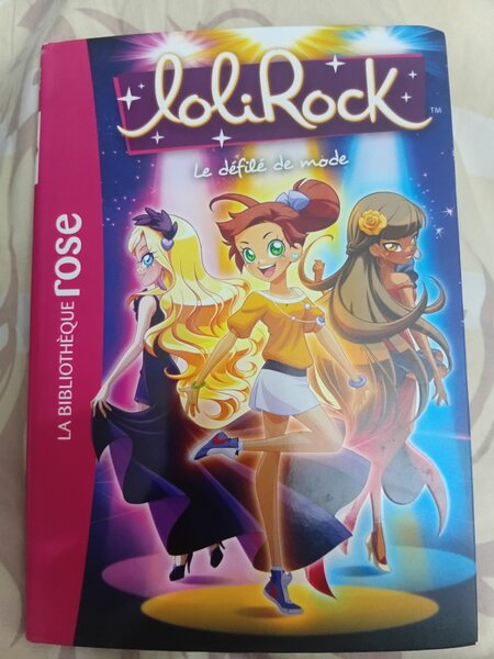 LoliRock - Le défilé de mode