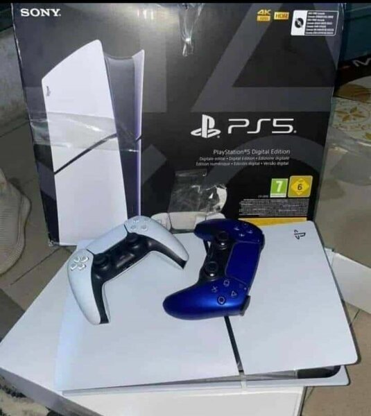 Console Sony PS5 Edition Numérique - Manette Incluse