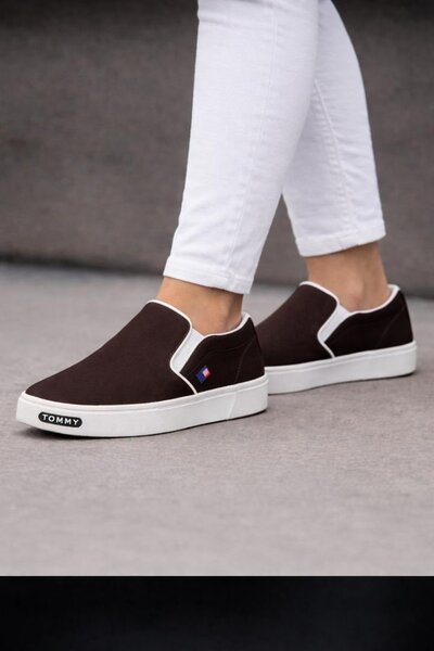 Chaussures slip-on Tommy Hilfiger marron