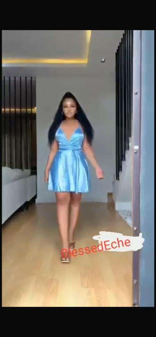 Robe de soirée bleue élégante