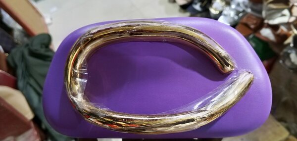 Boîte en silicone violet