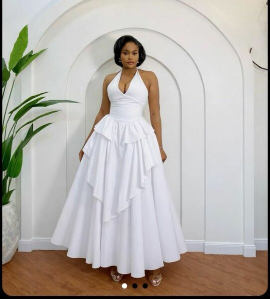 Robe blanche élégante soirée