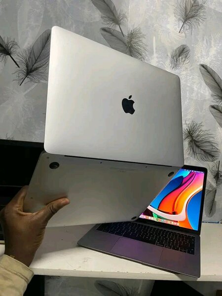 MacBook Air 13" Retina 2022
