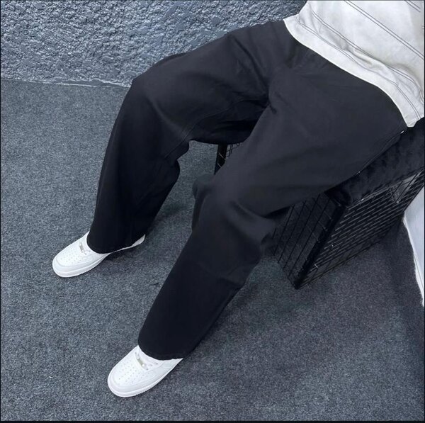 Pantalon homme noir et blanc