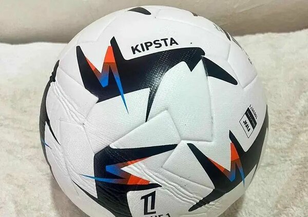 Ballon de football Kipsta